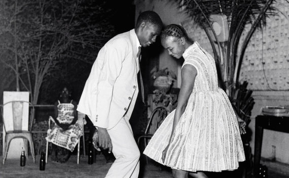 Malick Sidibé, <em>Nuit de Noël (Happy Couple)</em>