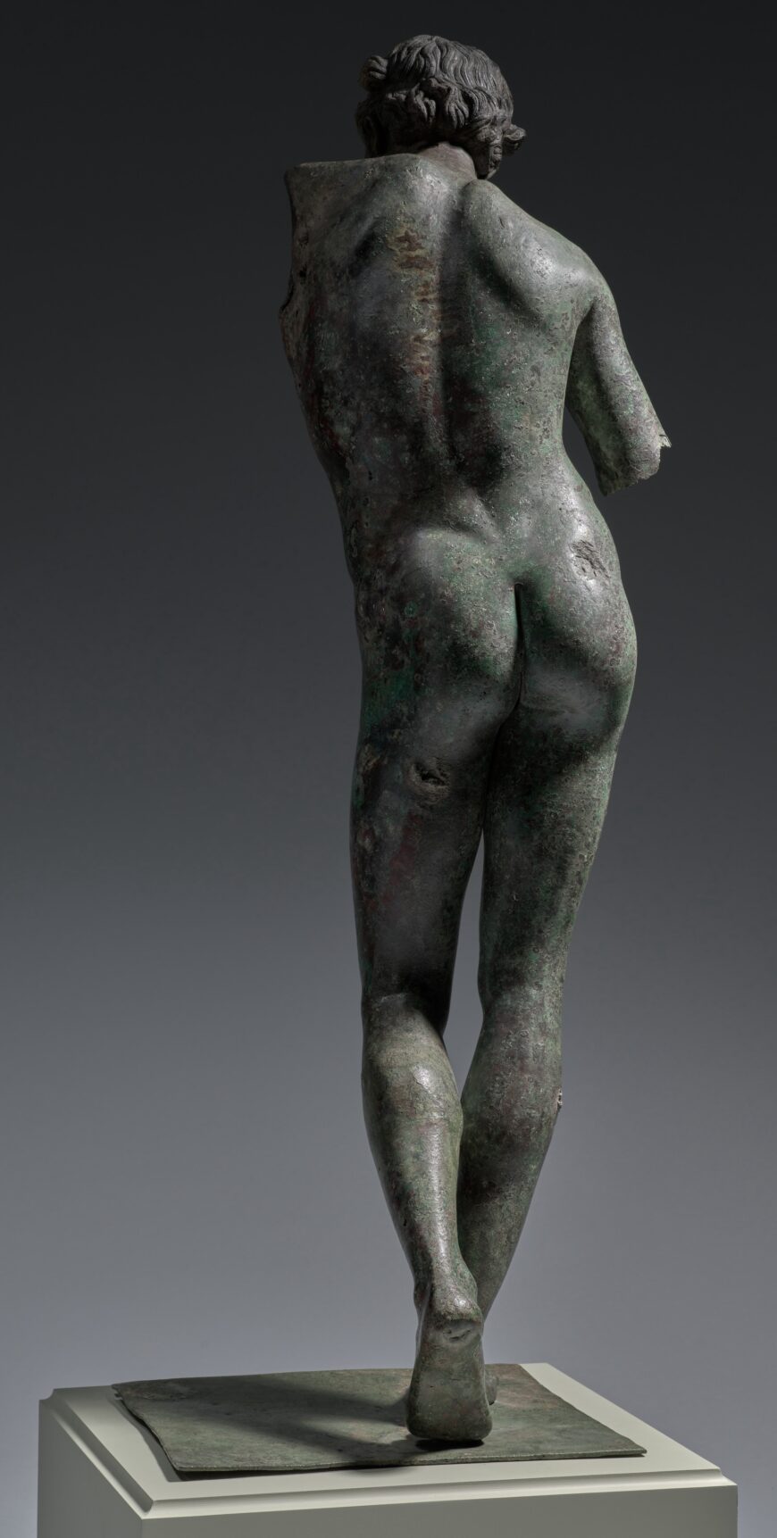 Rear view of the Cleveland Apollo, c. 350–200 B.C.E., bronze, 1.5 m high (The Cleveland Museum of Art)