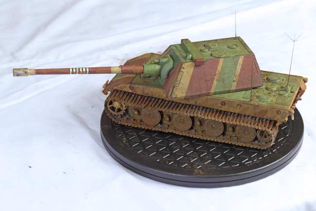 Amusing Hobby German E-100 Super Heavy Tank 1:35