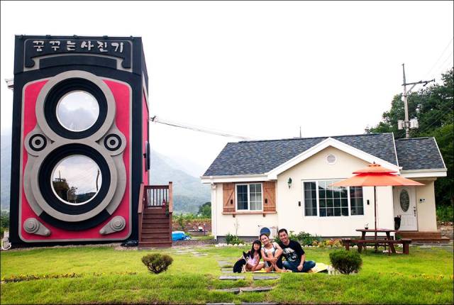 Sip coffee inside a giant vintage camera at family-run Dreamy Camera Cafe