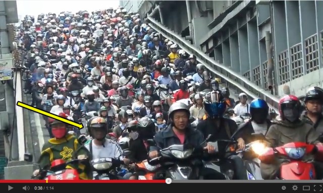 Spot discovered on the Taipei Bridge without a scooter on it