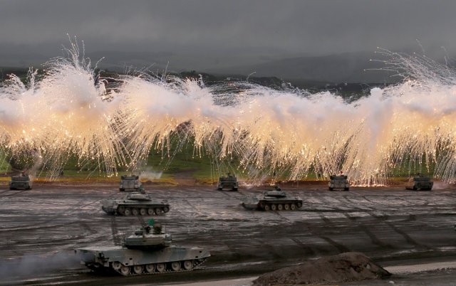 Japan just held a first-of-its-kind live fire exercise on Mount Fuji【Photos】