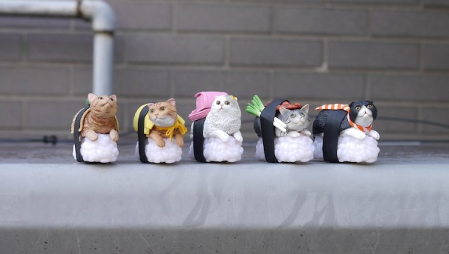 Cat Sushi figures return to Japanese vending machines! Our collection (and lives) are complete