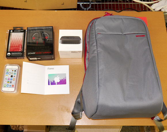 Mr. Sato divulges the contents of a 2015 Apple Store Lucky Bag–will he get a lame t-shirt again?