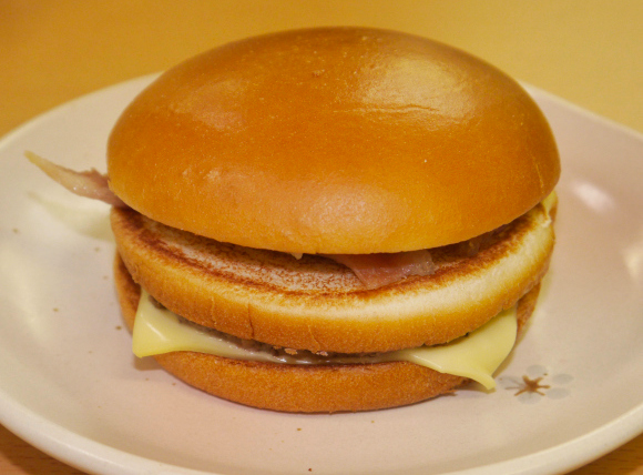 We try McDonald’s Japan’s new, as-yet-unnamed, Hokkaido hot potato burger