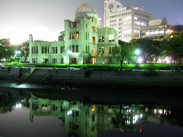 Christmas light display planned near Hiroshima A-bomb Dome faces backlash