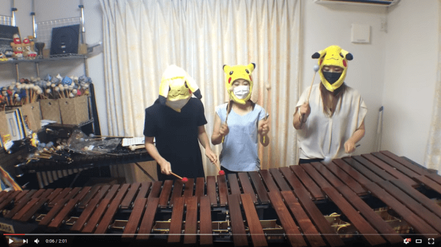 Percussionists recreate classic 8-bit video game music with enormous xylophones 【Videos】