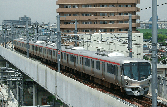 Tokyo train company’s apology for 20-second-early departure is one of the best things about Japan