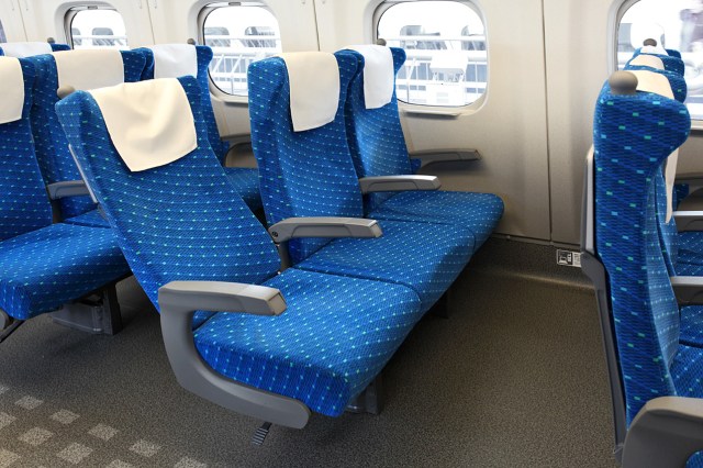 Shinkansen: “Seats can be quickly used as shields in the event of an attack”