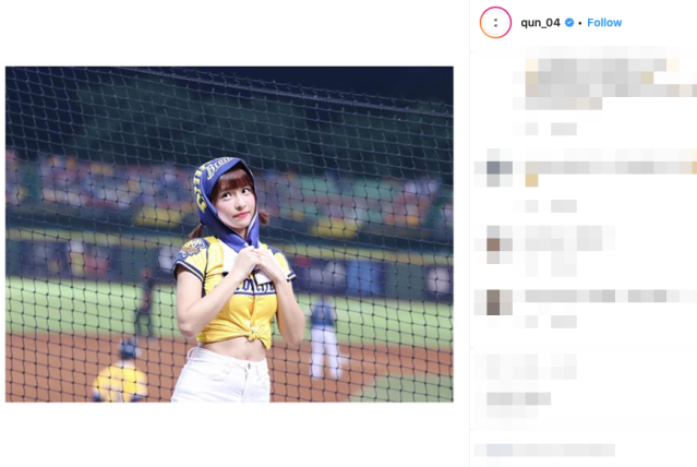 Beautiful Taiwanese cheerleader dubbed “stadium angel” by adoring baseball fans【Pics, Videos】