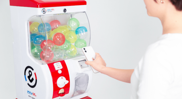 No coins? Not a problem for Japan’s new cashless gachapon capsule toy vending machines