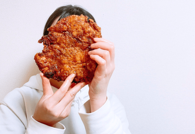 Gluttony has no limits with Costco fried chicken larger than our face【SoraKitchen】