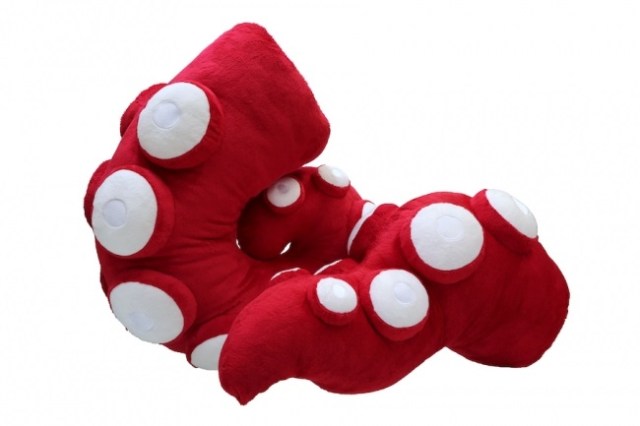 Wearable Japanese tentacle plushies are here to meet all your plush tentacle needs【Photos】