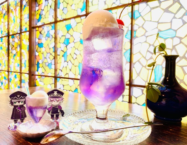 Tokyo cafe serves special drinks and desserts for your anime crush, welcomes otaku/fujoshi diners