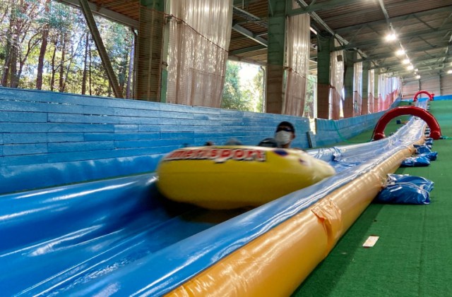 A visit to Japan’s 220-meter-long water slide【Photos】