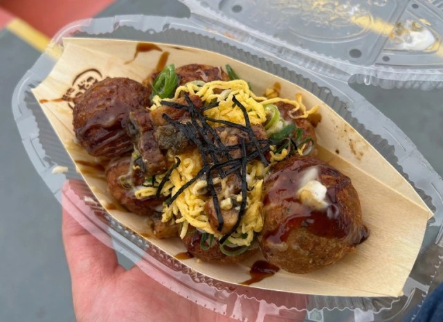 Eel-topped takoyaki is delicious in any season, but here’s why now is the best time to try it