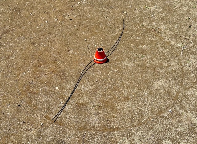 Testing the automatic jump rope spinner from Akihabara’s Thanko