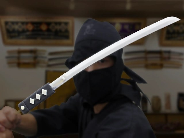 Ninja Sword Ice Cream: The longest ice cream in Japan looks like a single-edged sword