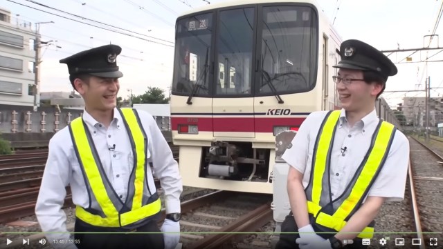 Japanese train driver and conductor duo melt hearts with behind-the-scenes friendship【Video】