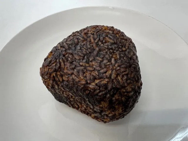 This Tokyo rice ball takes 20 years to make and 2,000 yen (US$14.30) to buy, but is it worth it?