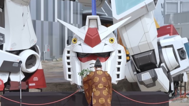 Japan’s newest life-size Gundam is finished, receives Shinto blessing in Osaka【Video】