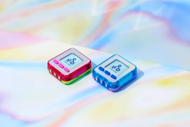 Overwhelmed by modern social media? Japanese company is bringing back pagers with an emoji-twist