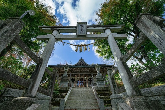 The etiquette rules for visiting Shinto shrines in Japan