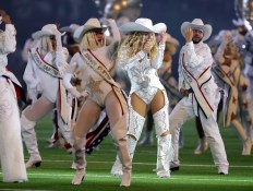 Levi’s Designs Custom Denim for Beyoncé Bowl