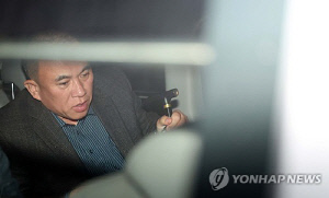 명태균·건진·천공…尹 위기에 기름 붓는 '브로커·역술인'