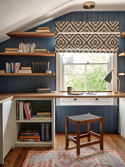 Transitional Home Office by Clearly Renovations Ltd