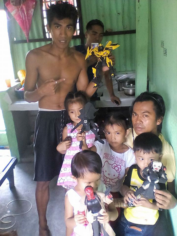 Filipino Man Turns Old Flip Flops Into Action Figures, And The Result Is Quite Impressive