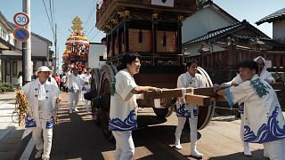 Explorar os festivais de outono e o artesanato tradicional na província de Toyama, no Japão