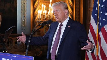 Donald Trump megválasztott elnök beszél a Mar-a-Lago-ban tartott sajtótájékoztatón, 2024. január 7-én, kedden a floridai Palm Beachen (AP Photo/Evan Vucci).