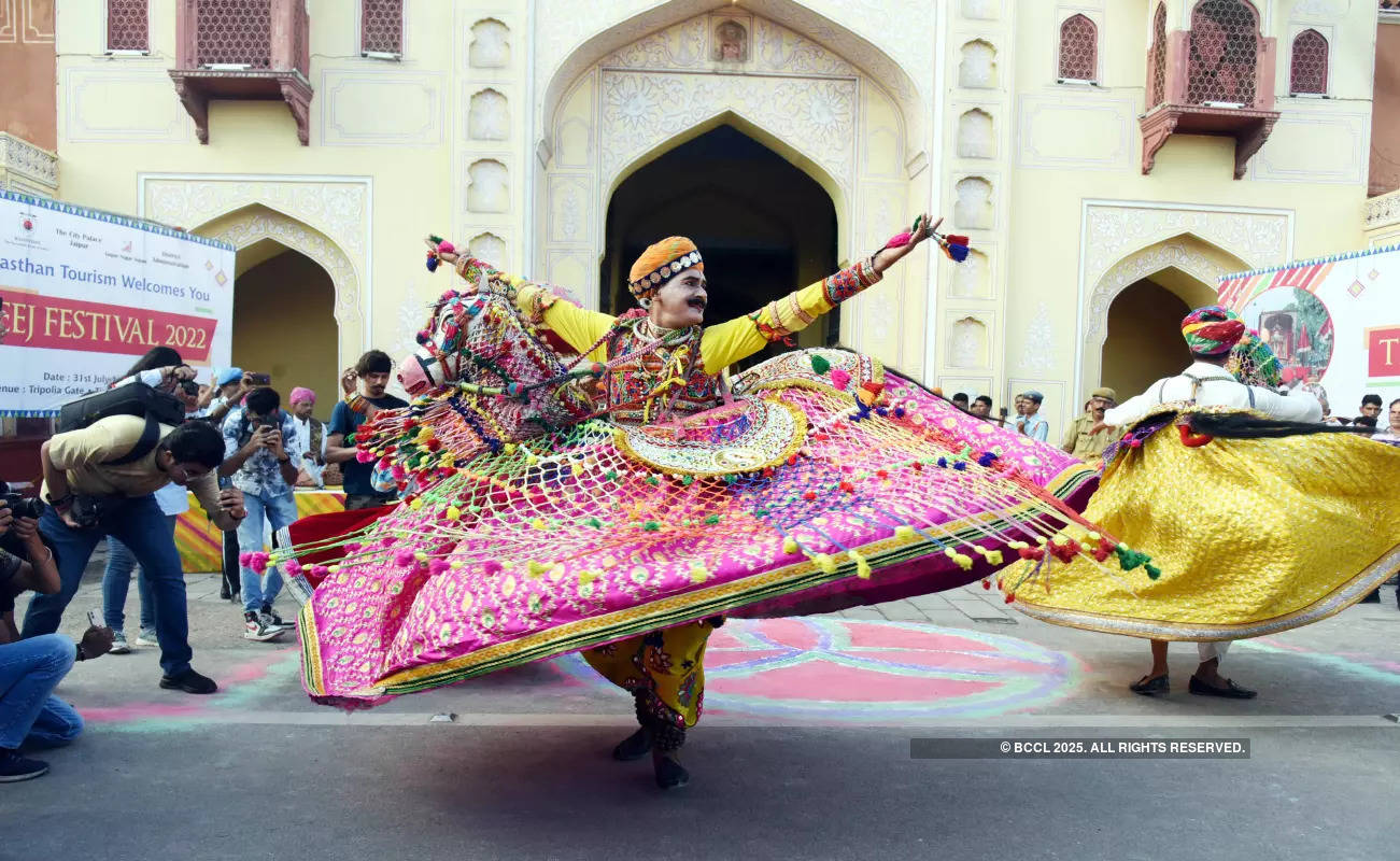 Spectacular Teej festival celebrations in Jaipur