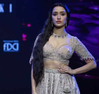 'Stree' Shraddha Kapoor came and conquered the stage at LFW