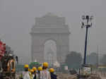 These pictures show how the toxic air blanketed Delhi