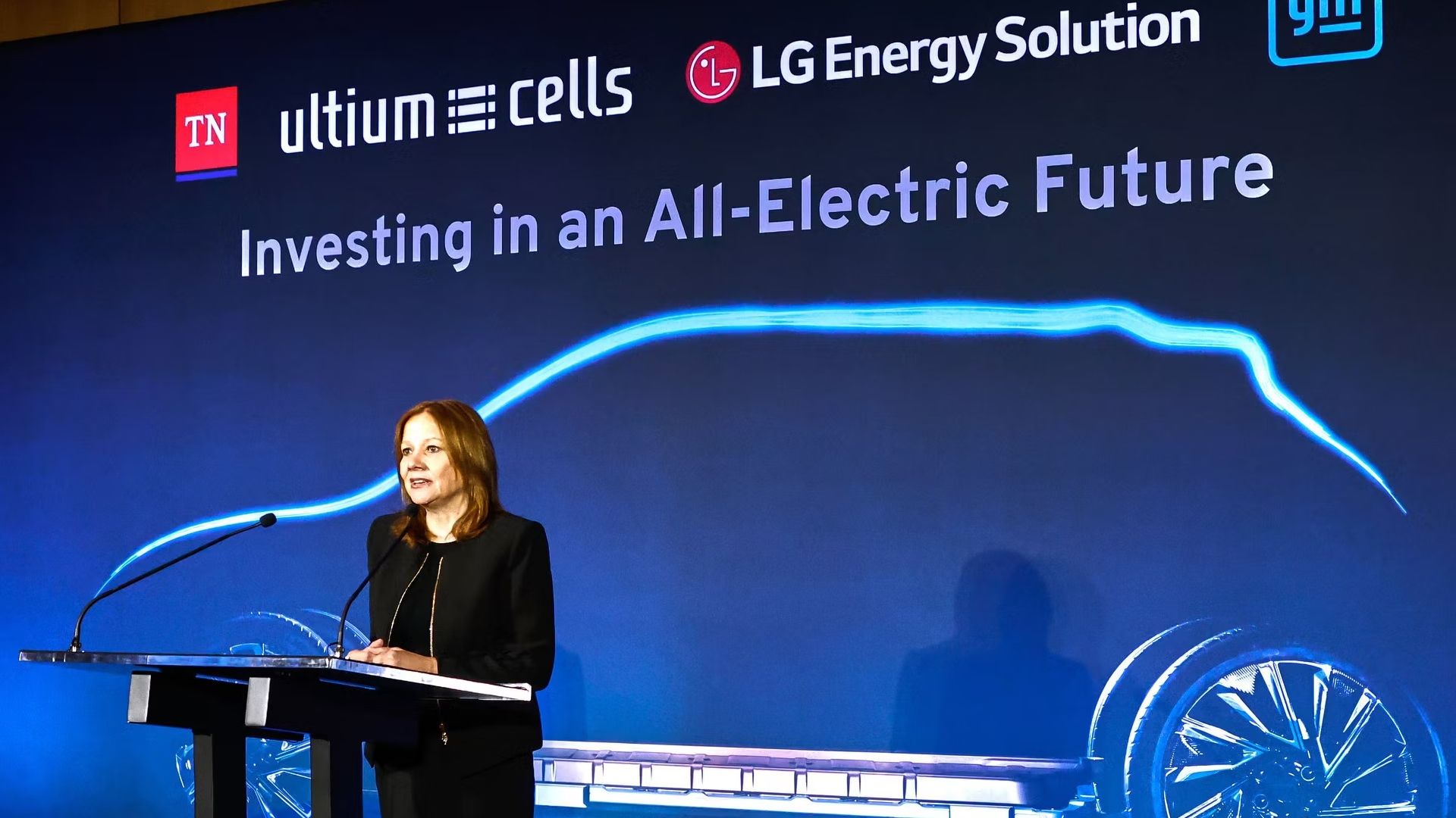 GM CEO presenting ultium Cell investment plans 