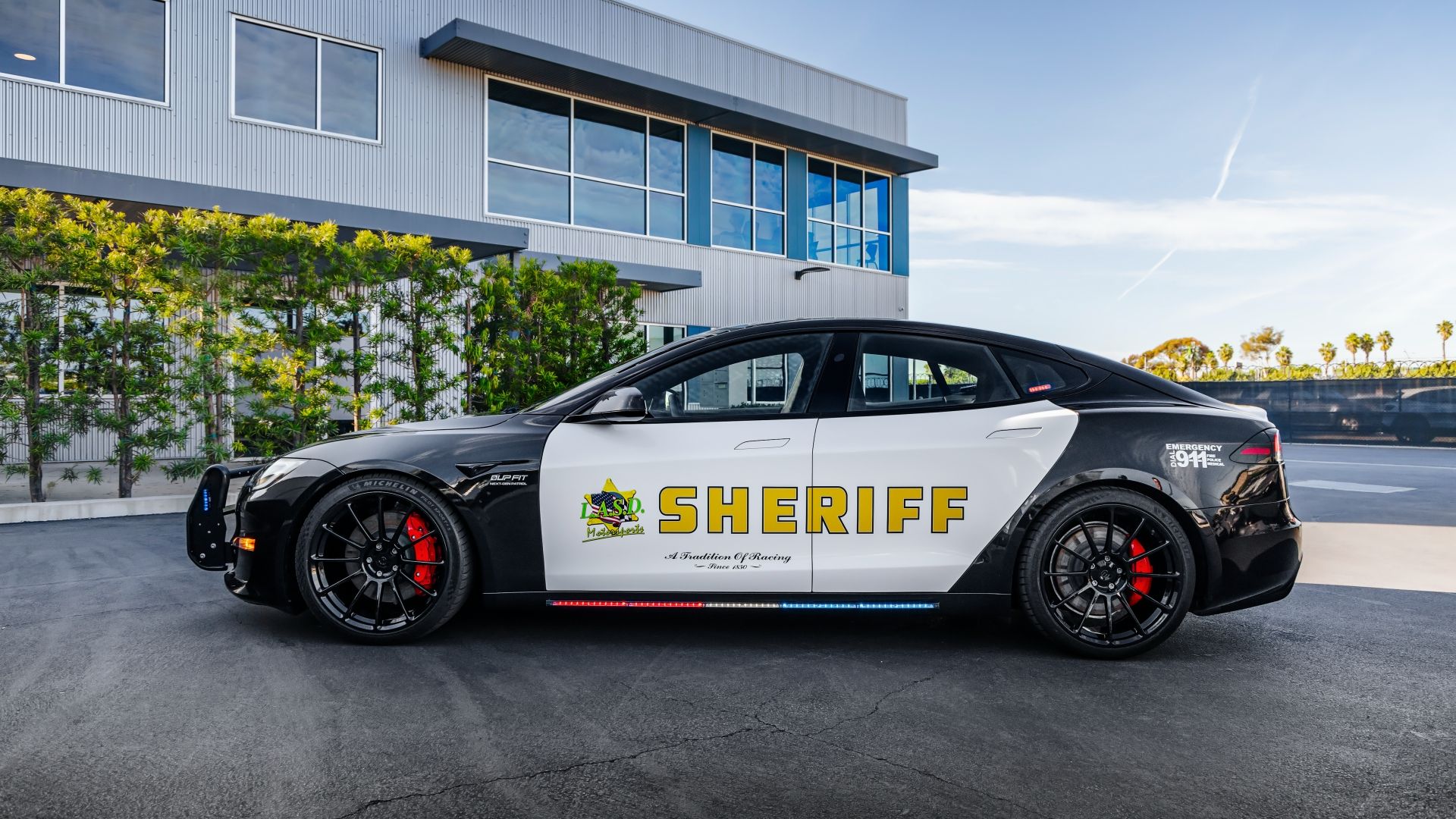 Side profile shot of a Tesla Model S Plaid Police Vehicle