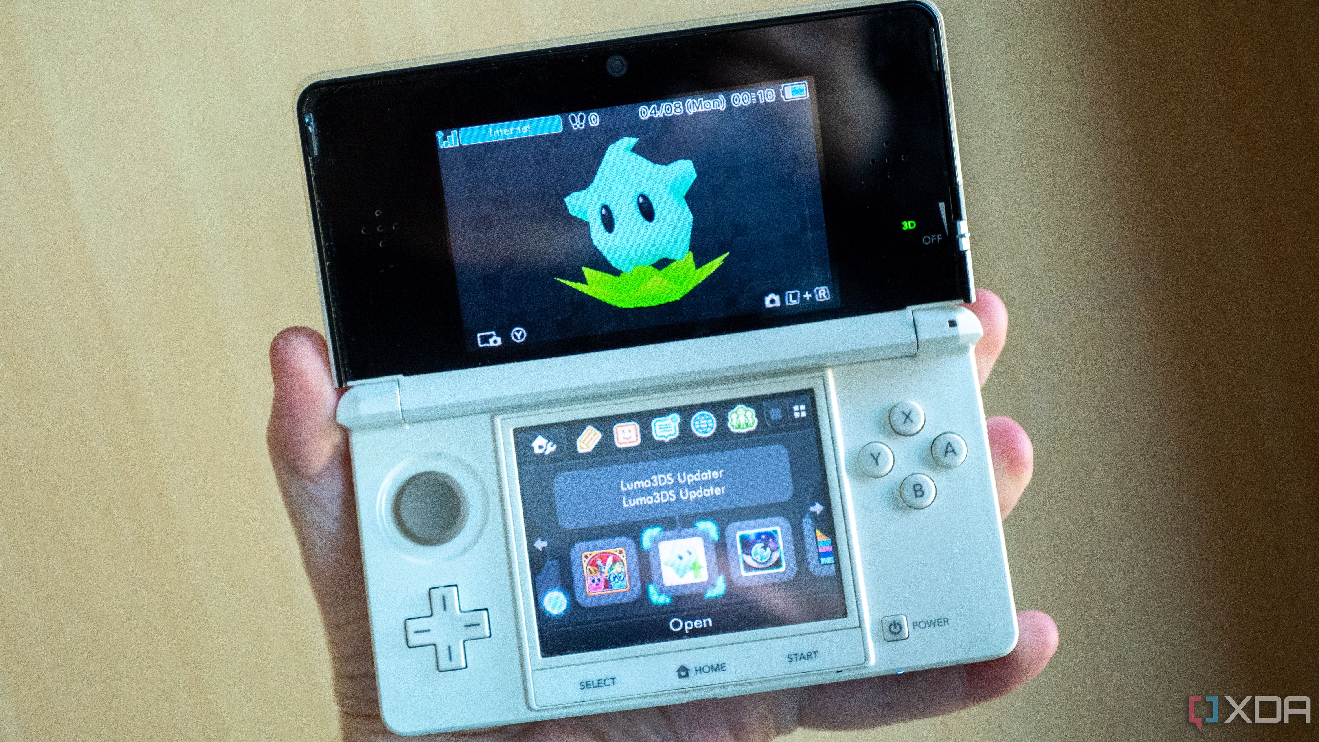 Luma Updater on a hacked Nintendo 3DS home screen