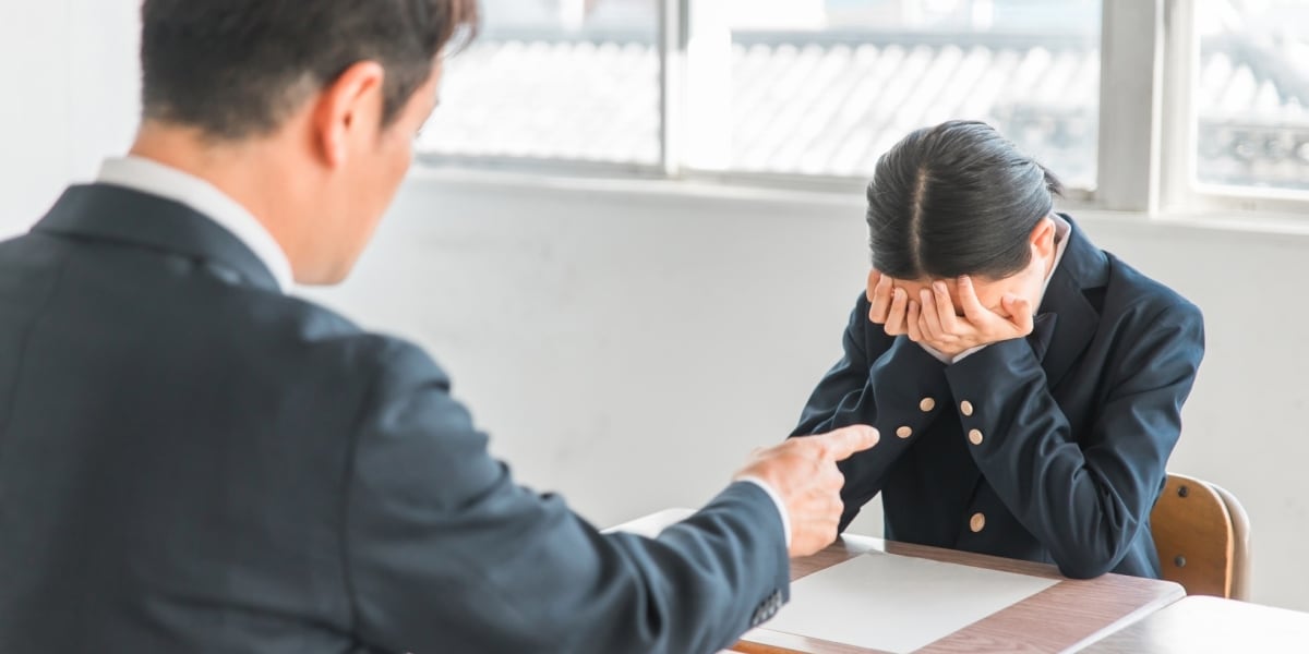 学校で日焼け止めは「禁止」の理不尽ルール…成績下げられたり、無理やりこすられ肌荒れしたという声も