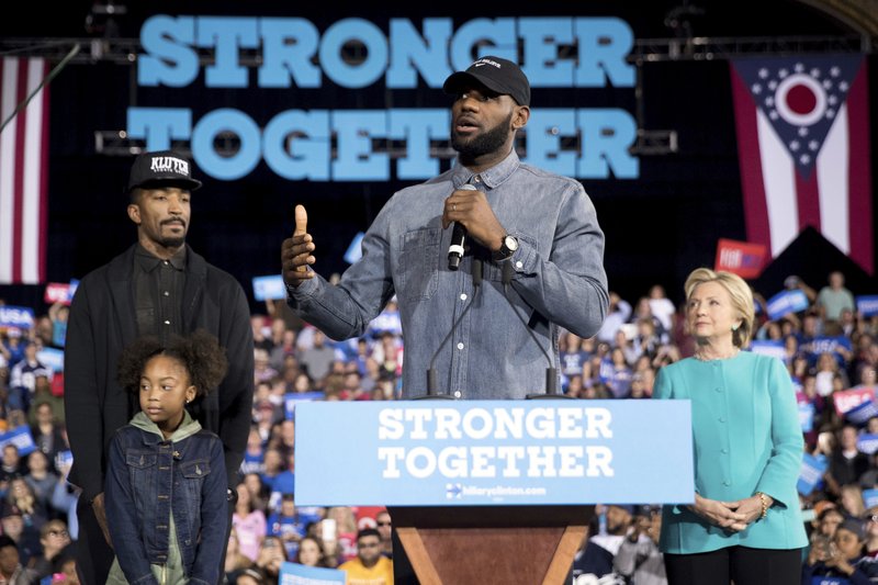 「LeBron James Hillary Clinton」的圖片搜尋結果