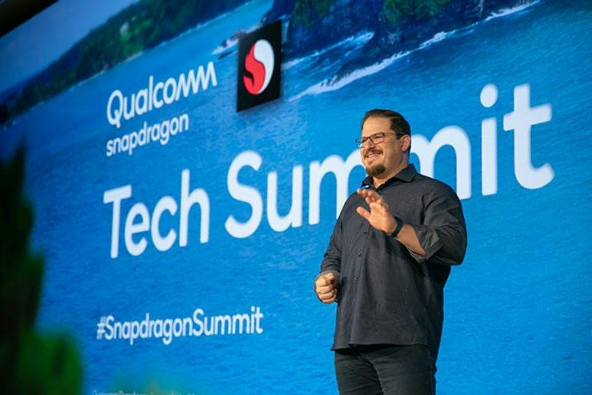 照片中提到了Qualcomm S、snapdragon、Tech Summit，跟高通公司有關，包含了2019 年高通技術峰會、克里斯蒂亞諾·阿蒙、高通金魚草、中央處理器