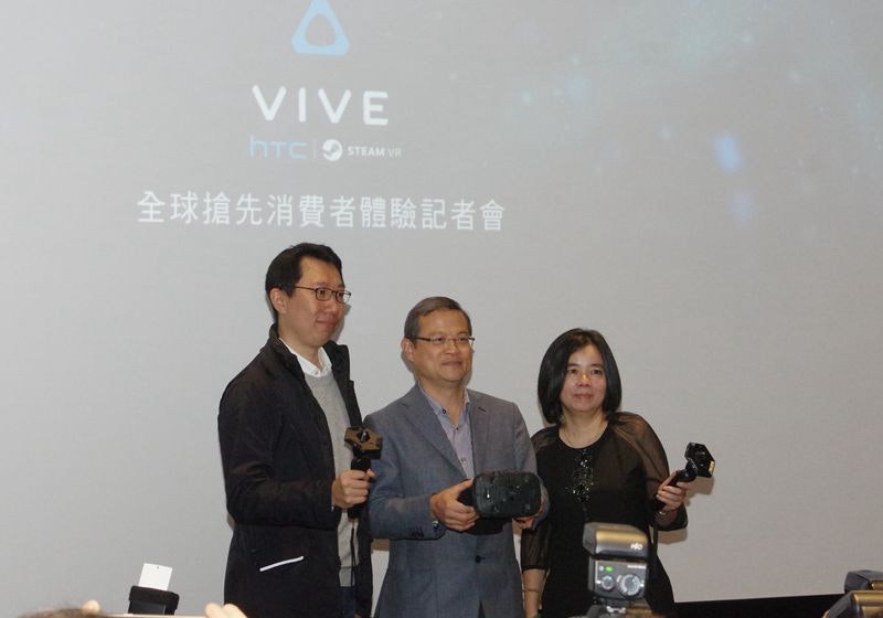 搶先讓台灣民眾感受 VR 魅力， HTC 於 12 月 15 日起於三創提供 HTC Vive 體驗