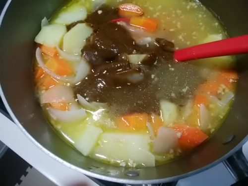 カレールーの溶かし方