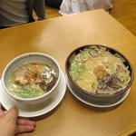 Kagoshima Ramen Ton Toro Tenmonkan Honten - 左は小盛り480円