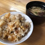 大松 - 五目釜飯,味噌汁