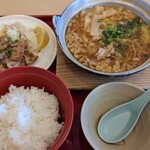 ジョイフル - 料理写真:背油たっぷり鉄鍋醤油ラーメン