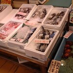 気仙沼お魚いちば - 店内③