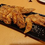 Dining Izakaya Kobe Toribaru - 肉厚 手羽先