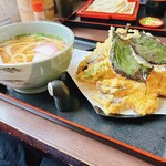 217268091 - えび天うどん(小) 900円